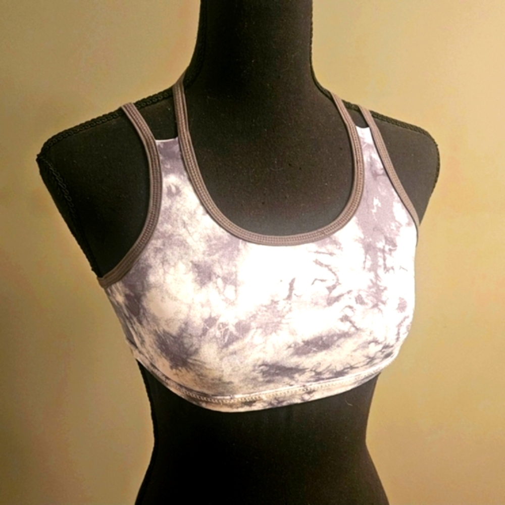 AVIA RACERBACK SPORTS BRA SIZE 7 - 8 MEDIUM